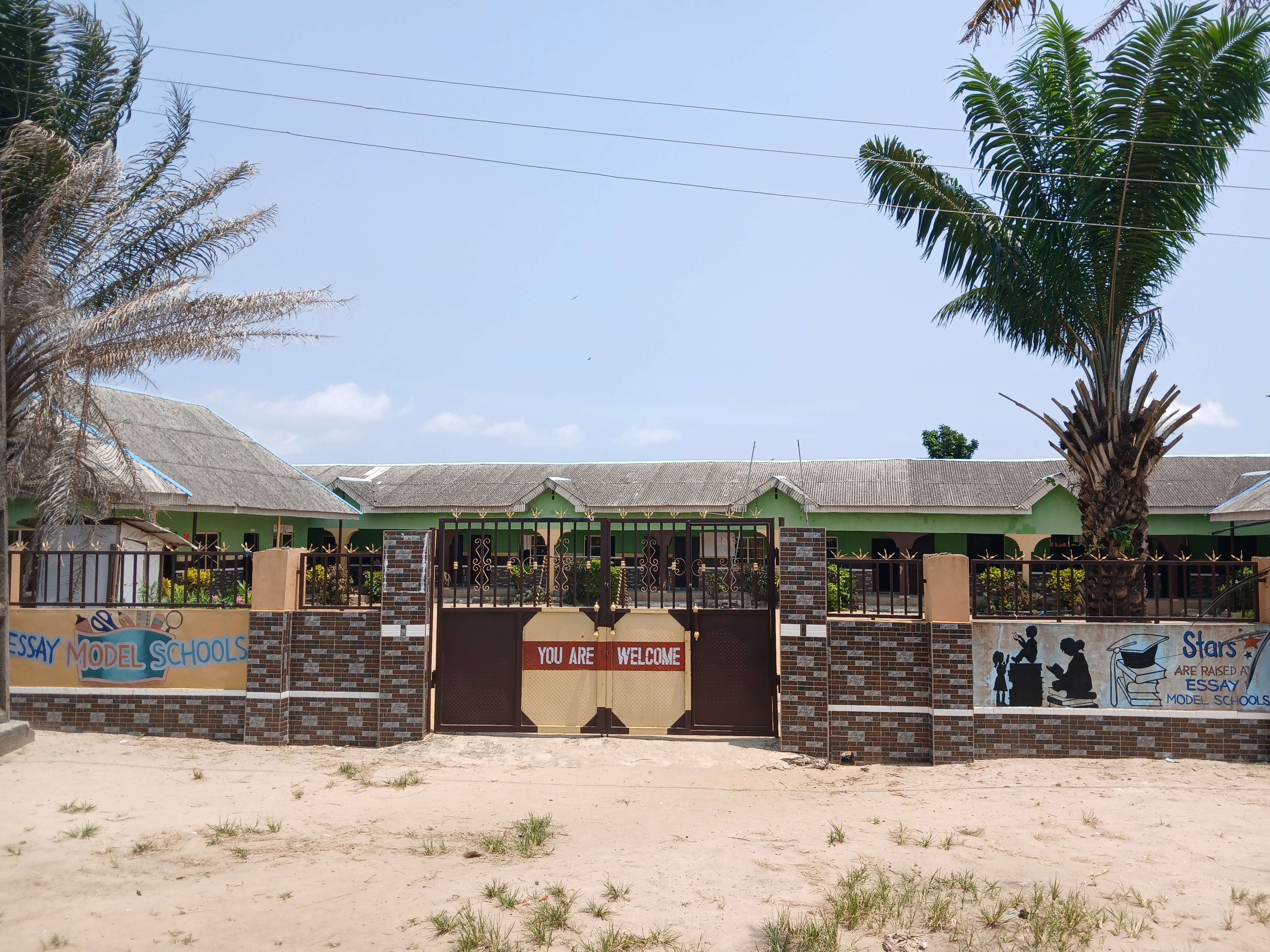The welcoming gate of Essay Model Schools